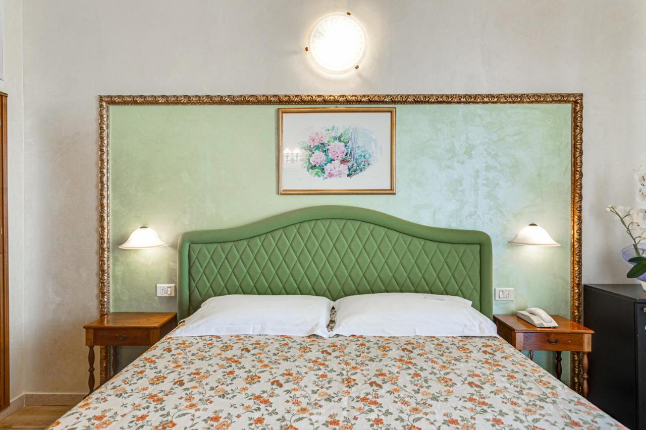 Hotel Internazionale Cesenatico Eksteriør billede