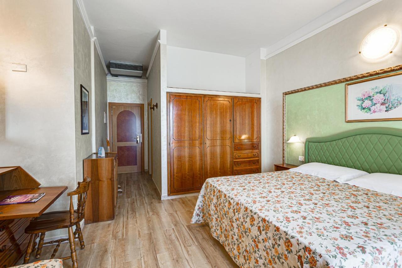 Hotel Internazionale Cesenatico Eksteriør billede